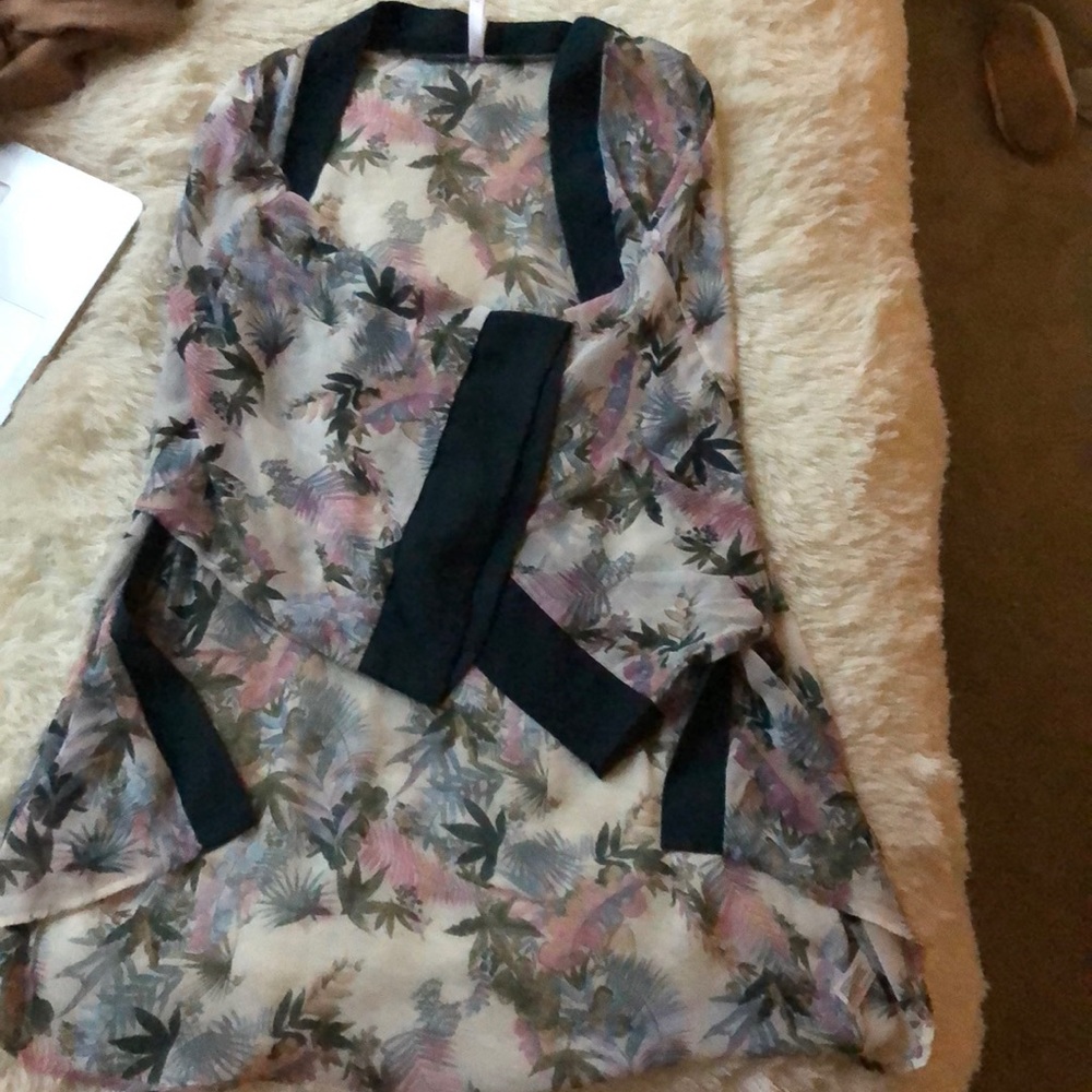 Floral kimono